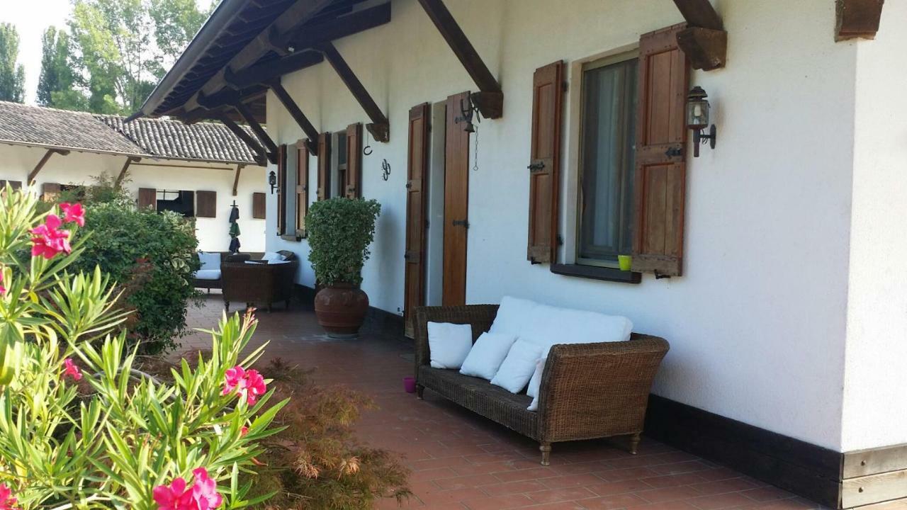 Scuderia 100 Pertiche Vila Villanterio Exterior foto